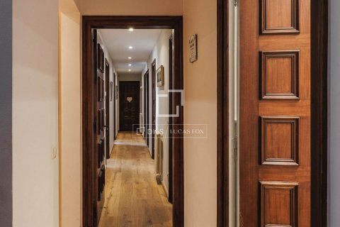 Villa for sale in Cabrera de Mar, Barcelona, Spain 6 bedrooms, 600 sq.m. No. 150341 - photo 24