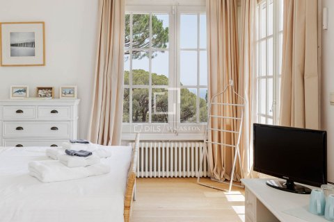 Villa for sale in Cabrera de Mar, Barcelona, Spain 6 bedrooms, 600 sq.m. No. 150341 - photo 29