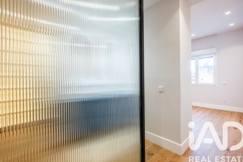 Apartament w Madrid, Hiszpania 3 sypialnie, 187 mkw. nr 152302 – zdjęcie 30