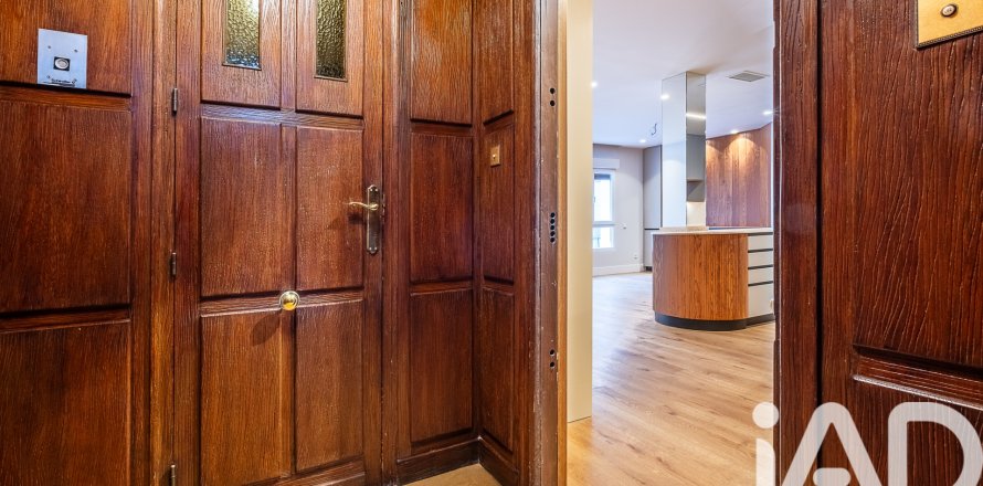 Apartament w Madrid, Hiszpania 3 sypialnie, 187 mkw. nr 152302