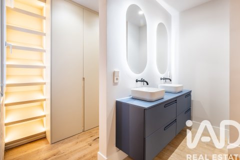 Apartament w Madrid, Hiszpania 3 sypialnie, 187 mkw. nr 152302 – zdjęcie 28