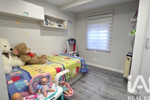 Lägenhet till salu i Alcala de Henares, Madrid, Spanien 3 sovrum, 93 kvm. Nr. 152305 - foto 7