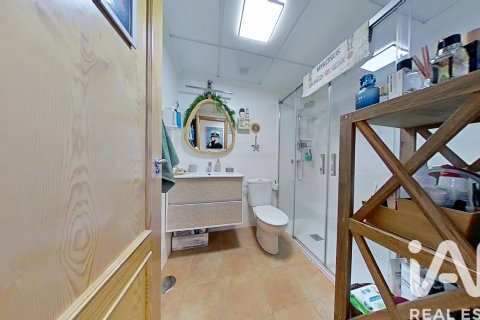 Takvåning till salu i El Campello, Alicante, Spanien 2 sovrum, 100 kvm. Nr. 152304 - foto 16