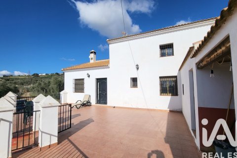 Hus till salu i Antequera, Malaga, Spanien 3 sovrum, 200 kvm. Nr. 152300 - foto 2