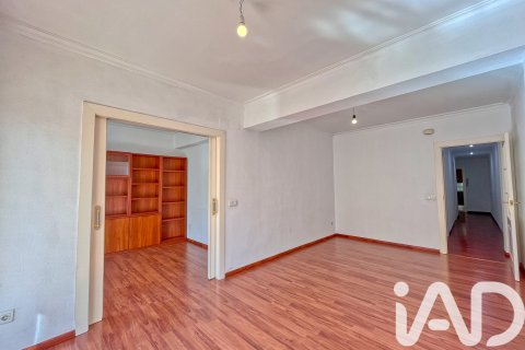 Lägenhet till salu i Alicante, Spanien 3 sovrum, 93 kvm. Nr. 152303 - foto 2