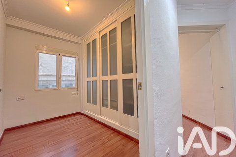 Lägenhet till salu i Alicante, Spanien 3 sovrum, 93 kvm. Nr. 152303 - foto 21