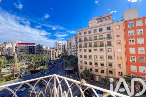 Apartament w Alicante, Hiszpania 3 sypialnie, 93 mkw. nr 152303