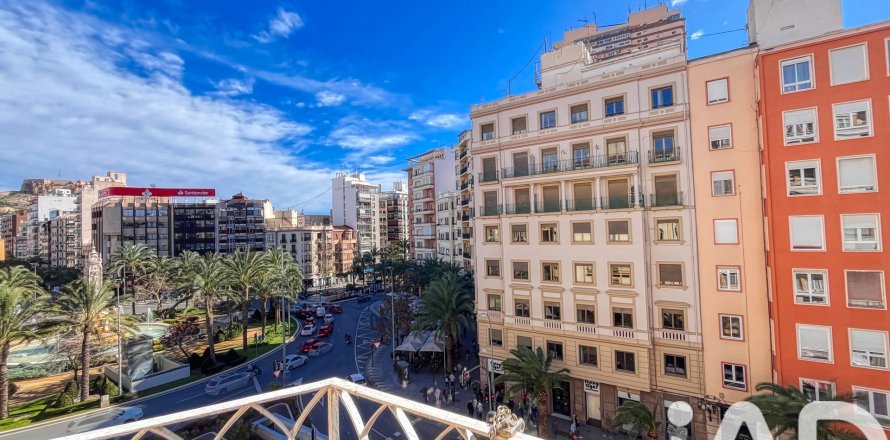 Lägenhet i Alicante, Spanien 3 sovrum, 93 kvm. Nr. 152303