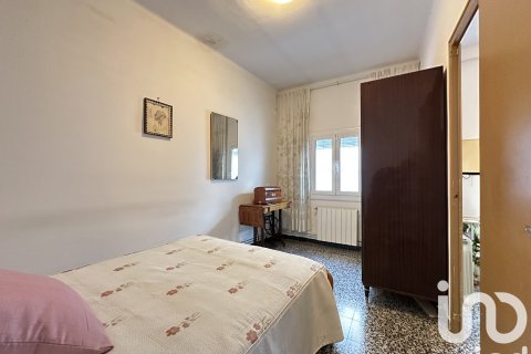 Radhus till salu i Mataro, Barcelona, Spanien 5 sovrum, 159 kvm. Nr. 152957 - foto 17