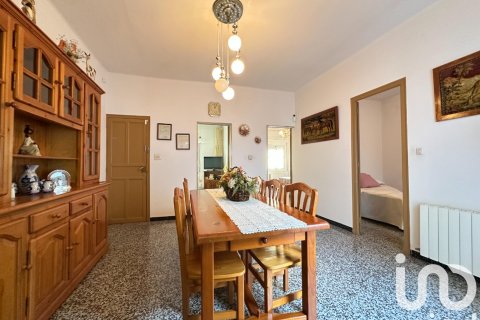 Kaupunkipientalo Mataro, Barcelona, Espanja 5 makuuhuonetta, 159 m2 No. 152957