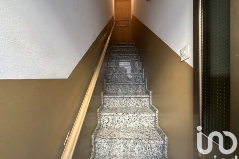 Radhus till salu i Mataro, Barcelona, Spanien 5 sovrum, 159 kvm. Nr. 152957 - foto 25