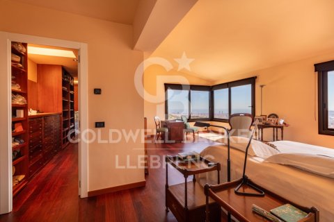House for sale in Barcelona, Spain 4 bedrooms, 439 sq.m. No. 160182 - photo 19