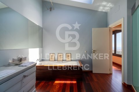 House for sale in Barcelona, Spain 4 bedrooms, 439 sq.m. No. 160182 - photo 26