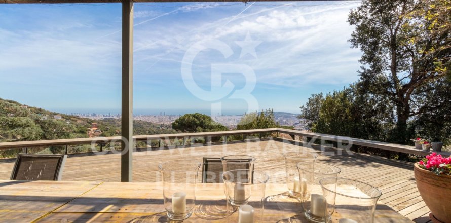 House in Barcelona, Spain 4 bedrooms, 439 sq.m. No. 160182