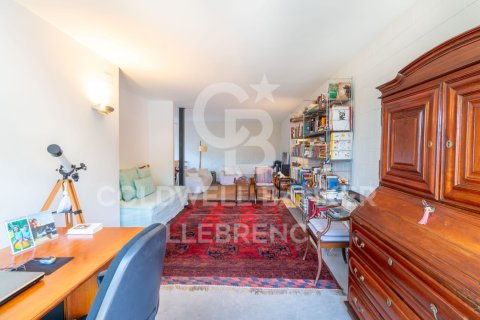 House for sale in Barcelona, Spain 4 bedrooms, 439 sq.m. No. 160182 - photo 29