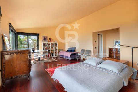 House for sale in Barcelona, Spain 4 bedrooms, 439 sq.m. No. 160182 - photo 24