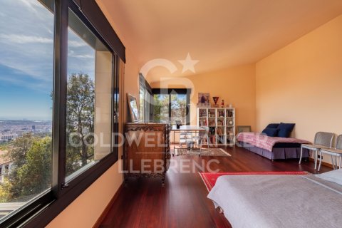 House for sale in Barcelona, Spain 4 bedrooms, 439 sq.m. No. 160182 - photo 23