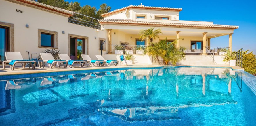 House in Javea, Alicante, Spain 4 bedrooms, 413 sq.m. No. 160179