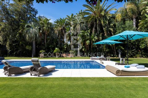 House for sale in Sitges, Barcelona, Spain 8 bedrooms, 1200 sq.m. No. 160184 - photo 5