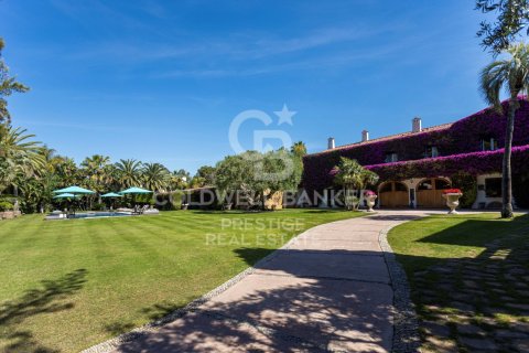 House for sale in Sitges, Barcelona, Spain 8 bedrooms, 1200 sq.m. No. 160184 - photo 17