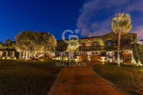 House for sale in Sitges, Barcelona, Spain 8 bedrooms, 1200 sq.m. No. 160184 - photo 4
