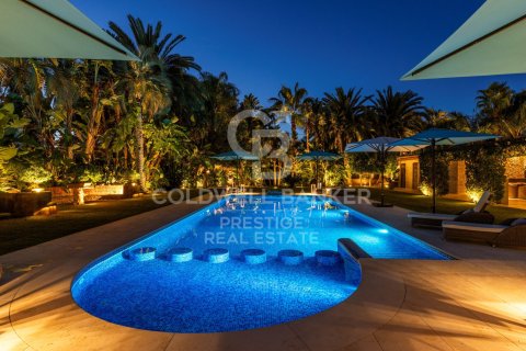 Talo Sitges, Barcelona, Espanja 8 makuuhuonetta, 1200 m2 No. 160184