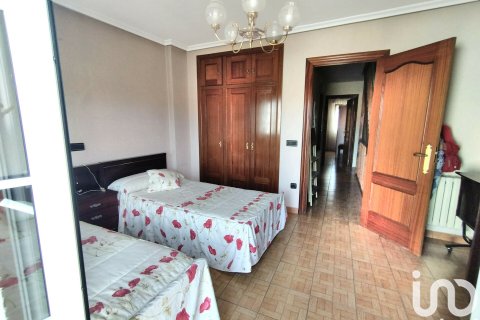 Casa in vendita a Trobajo del Camino, Leon, Spagna 4 camere da letto, 171 mq. N° 186175 - foto 12