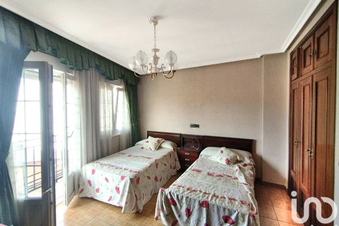 Casa in vendita a Trobajo del Camino, Leon, Spagna 4 camere da letto, 171 mq. N° 186175 - foto 13