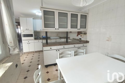 House in Trobajo del Camino, Leon, Spain 4 bedrooms, 171 sq.m. No. 186175