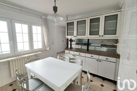 Casa in vendita a Trobajo del Camino, Leon, Spagna 4 camere da letto, 171 mq. N° 186175 - foto 2