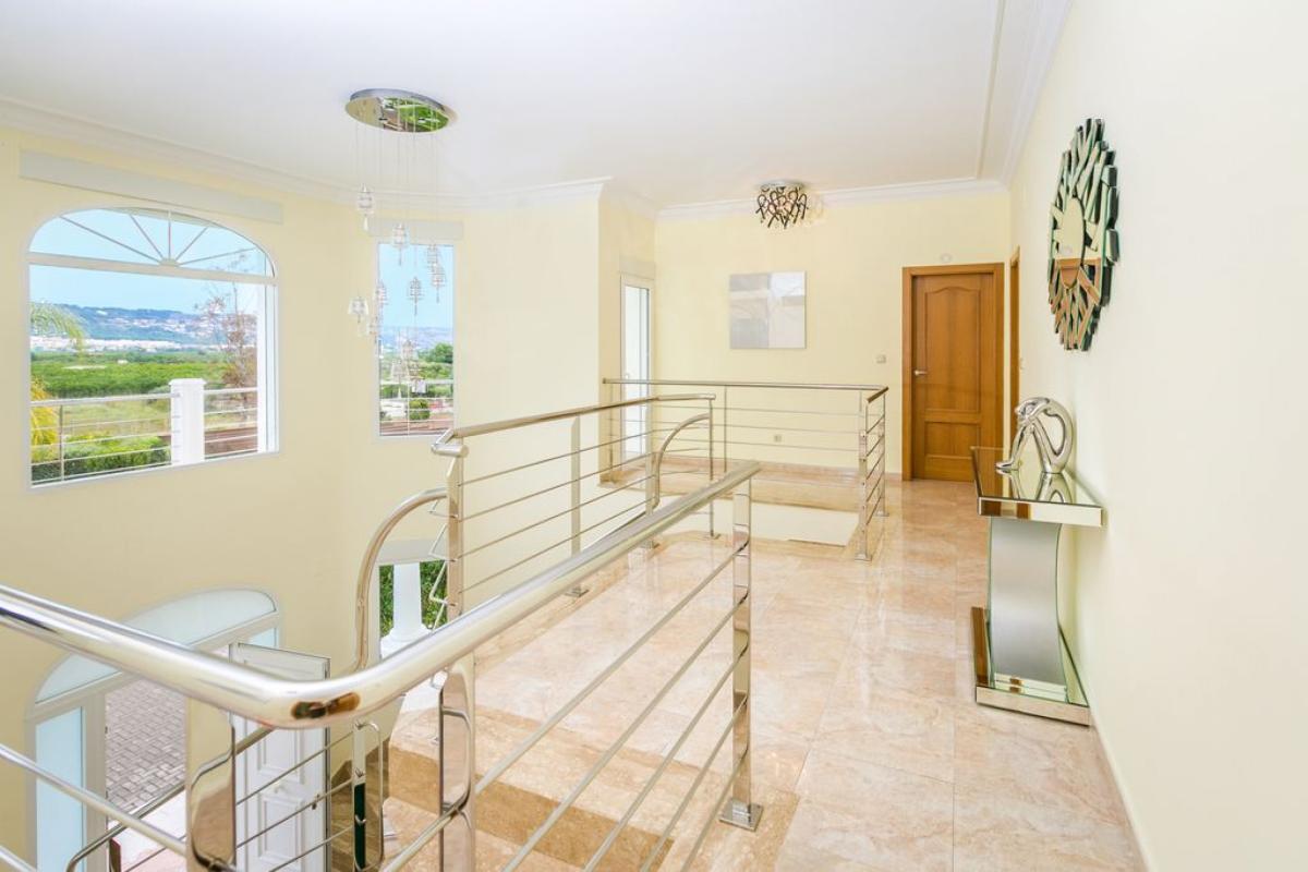 Villa in Javea, Alicante, Spain 6 bedrooms, 449 sq.m. No. 148988