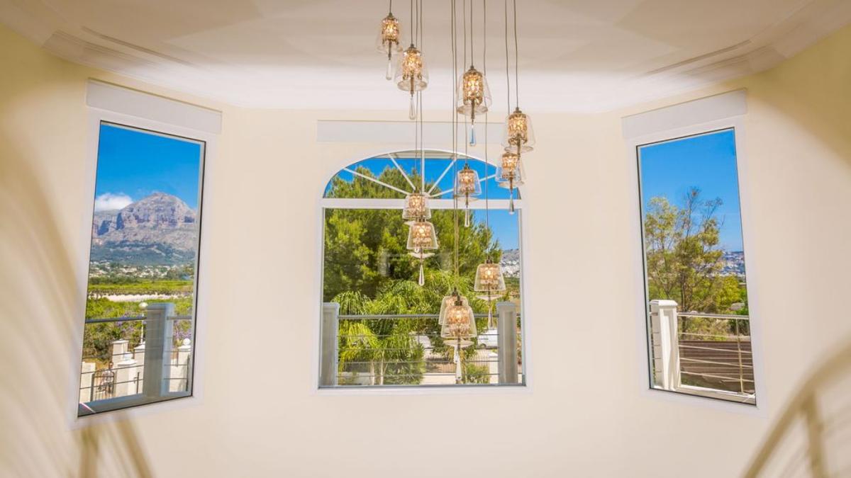 Villa in Javea, Alicante, Spain 6 bedrooms, 449 sq.m. No. 148988