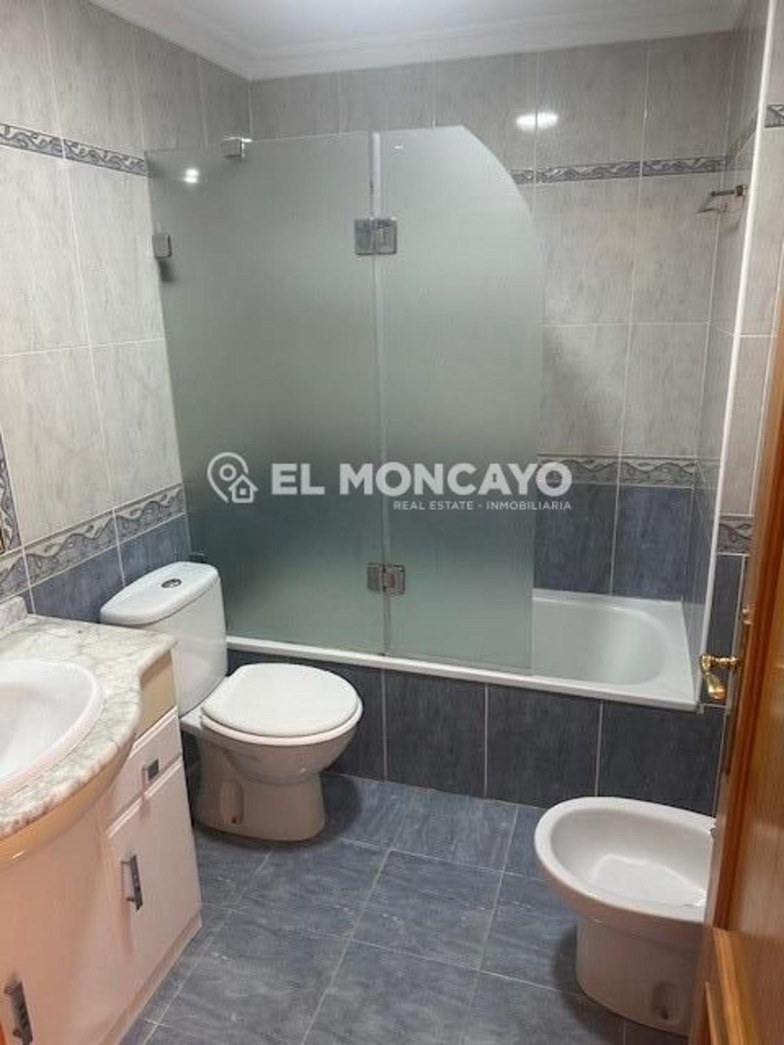 Huoneisto Torrevieja, Alicante, Espanja 3 makuuhuonetta, 128 m2 No. 148985