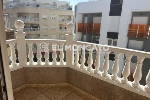 Appartamento in vendita a Torrevieja, Alicante, Spagna 3 camere da letto, 128 mq. N° 148985 - foto 2