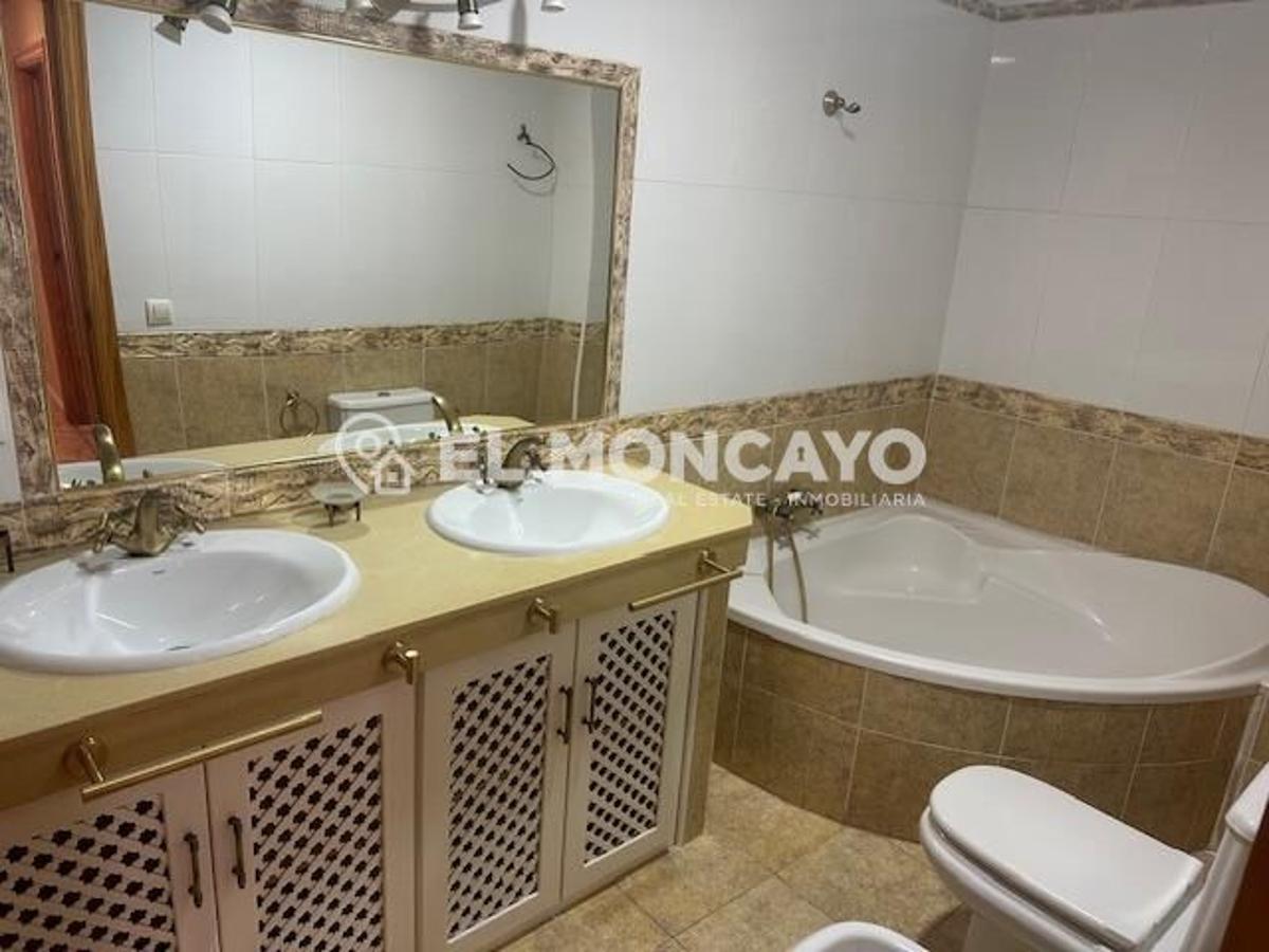 Huoneisto Torrevieja, Alicante, Espanja 3 makuuhuonetta, 128 m2 No. 148985