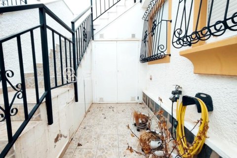 House à vendre à Guardamar del Segura, Alicante, Espagne, 3 chambres, 71 m2 No. 148987 - photo 25