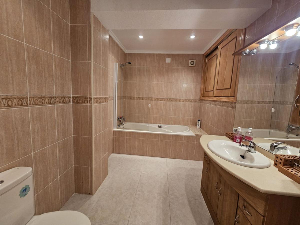Villa in Benijofar, Alicante, Spain 4 bedrooms, 175 sq.m. No. 148989