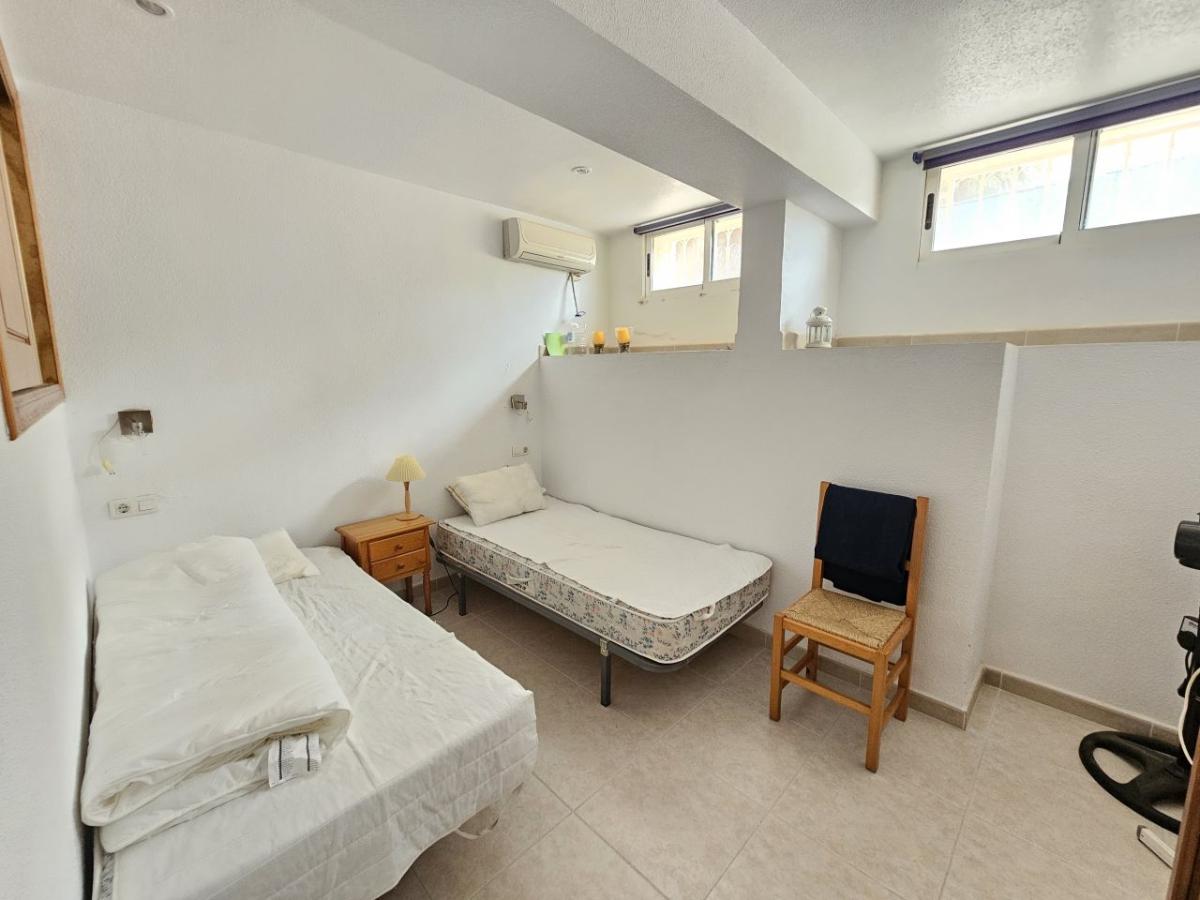 Villa in Benijofar, Alicante, Spain 4 bedrooms, 175 sq.m. No. 148989