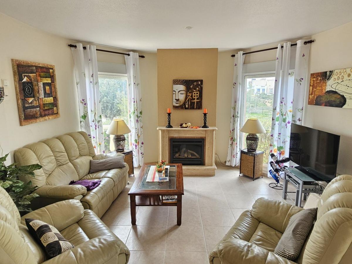 Villa in Benijofar, Alicante, Spain 4 bedrooms, 175 sq.m. No. 148989
