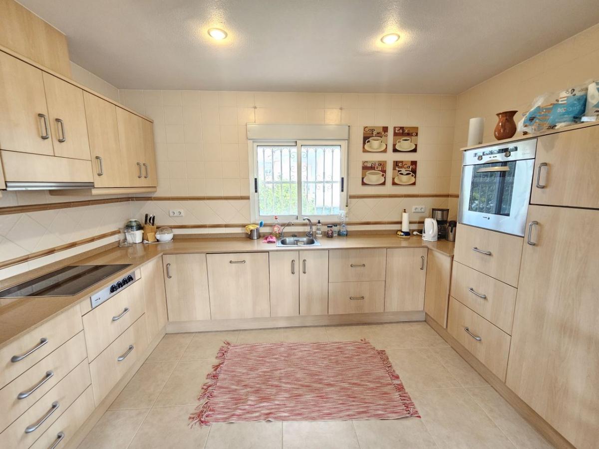 Villa in Benijofar, Alicante, Spain 4 bedrooms, 175 sq.m. No. 148989