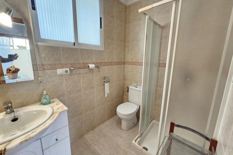 Huvila myytävänä Benijofar, Alicante, Espanja, 4 makuuhuonetta, 175 m2 No. 148989 - kuva 12