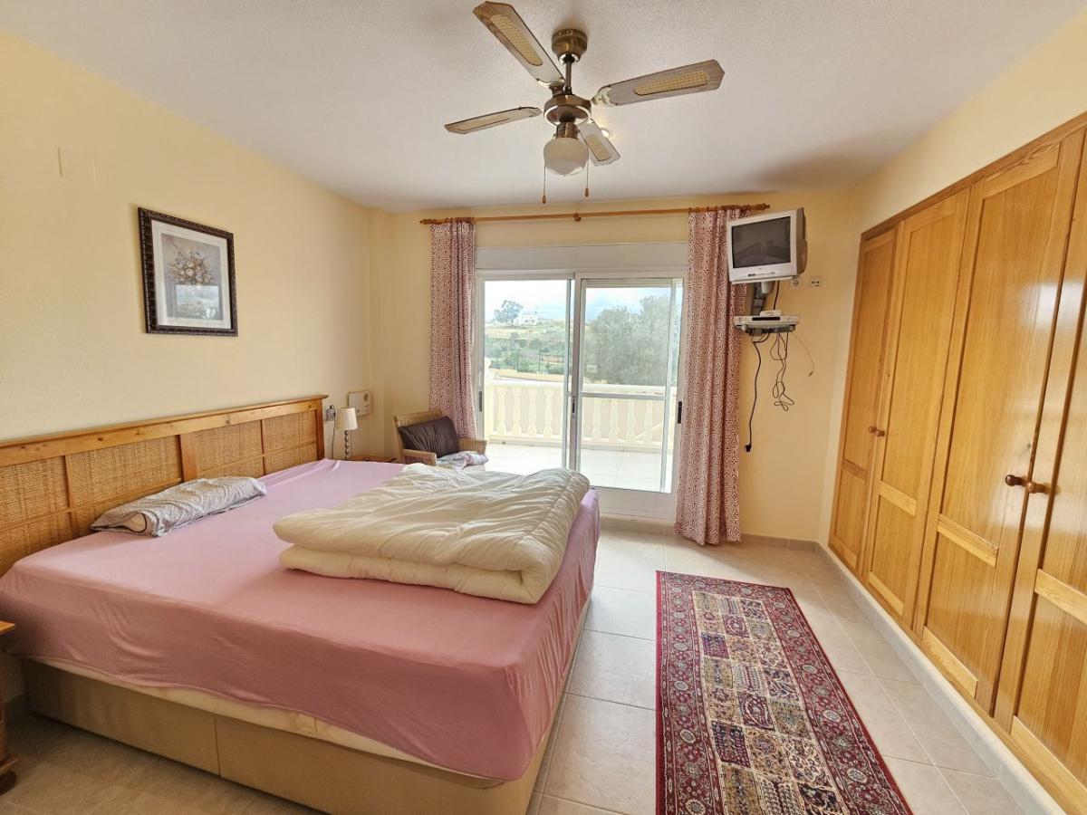 Villa in Benijofar, Alicante, Spain 4 bedrooms, 175 sq.m. No. 148989