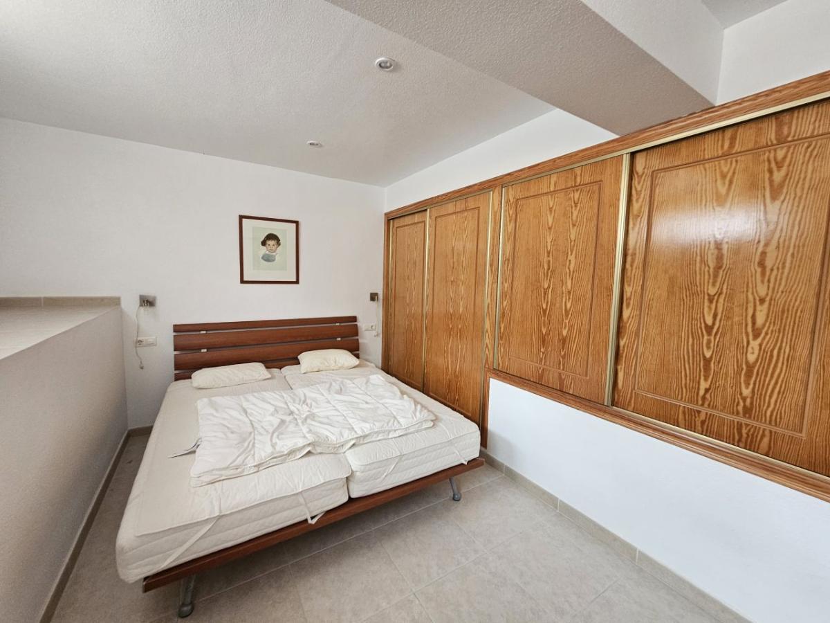 Villa in Benijofar, Alicante, Spain 4 bedrooms, 175 sq.m. No. 148989