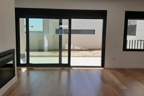 Аренда таухауса в Алкобендас, Мадрид, Испания 5 спален, 350м2 №164547 - фото 2