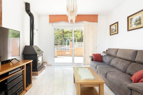 Villa à vendre à Barcelona, Espagne, 6 chambres, 367 m2 No. 150718 - photo 4