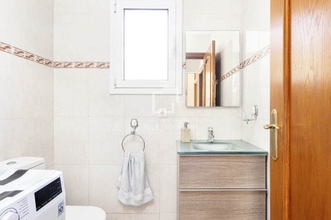 Villa à vendre à Barcelona, Espagne, 6 chambres, 367 m2 No. 150718 - photo 15