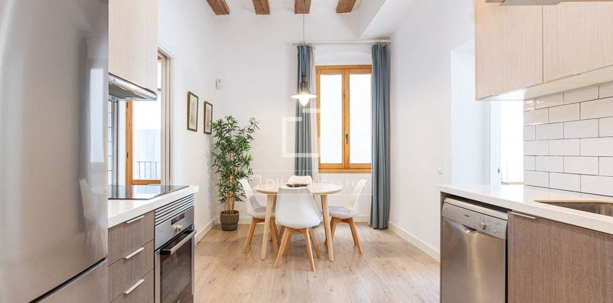 Wohnung in Barcelona, Spanien 1 Schlafzimmer, 75 m2 Nr. 150713