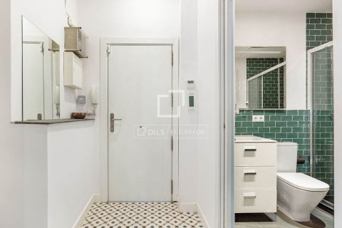 Apartment for sale in Barcelona, Spain 1 bedroom, 75 sq.m. No. 150713 - photo 18