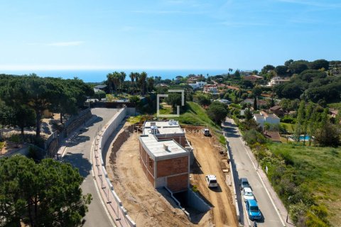 Villa for sale in Sant Andreu de Llavaneres, Barcelona, Spain 7 bedrooms, 800 sq.m. No. 150714 - photo 27