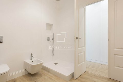 Apartamento en venta en Barcelona, España 3 dormitorios, 156 m2 No. 150719 - foto 30
